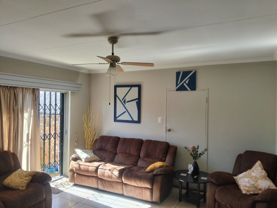 2 Bedroom Property for Sale in Flamwood North West